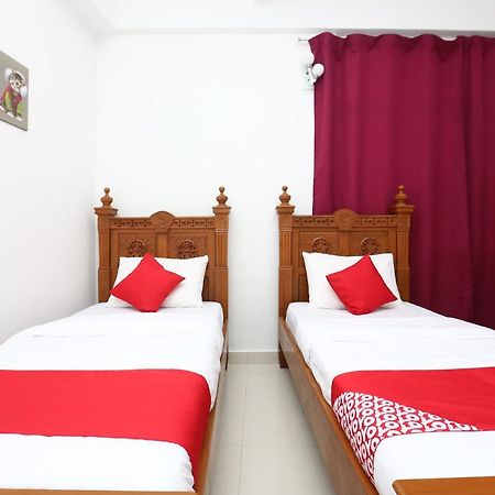 Jertih Super Oyo 89435 Nusantara Group Hotel מראה חיצוני תמונה